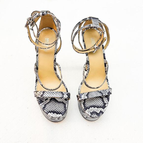 Michael Kors Xenia Silver Platform Leather Heels SIze 6 SAMPLE quality - Picture 2 of 5